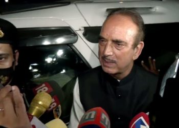 آزاد کی کانگریس کی صدر سونیا گاندھی سے ملاقات
