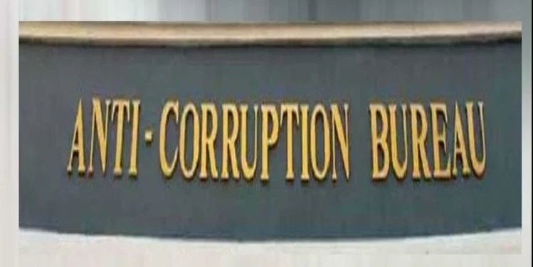 اینٹی کرپشن بیورو نے حلقہ پٹواری برین نشاط اور چوکیدار کو رنگے ہاتھوں دھر لیا