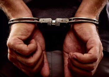 کپوارہ میں سرکاری ملازم منشیات فروش نکلا‘ گرفتار، براؤن شوگر بر آمد
