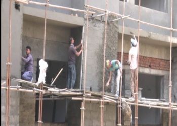 شوپیاں:۲۷ سرکاری ملازمین ڈیوٹی سے غیر حاضر پائے گئے