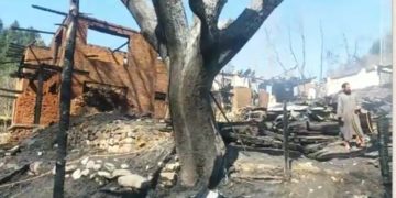 شمالی کشمیر کے ہندوارہ میں آتشزدگی، چار رہائشی مکان اور ایک گاؤ خانہ خاکستر