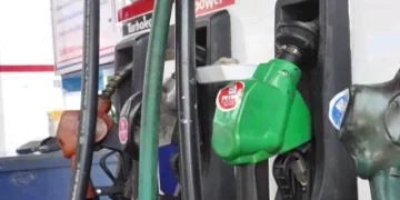 ۱۳۷دن بعد پٹرول ڈیزل ہوا مہنگا