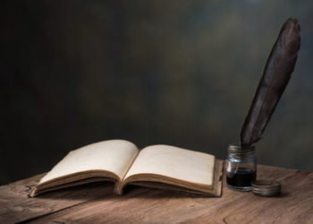 آگ سے متاثرین کی امداد