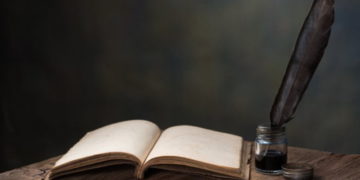 آگ سے متاثرین کی امداد