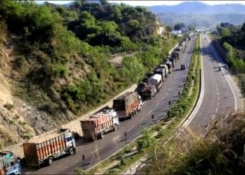 سرینگر‘جموںشاہراہ پرٹریفک کی نقل وحمل بحال