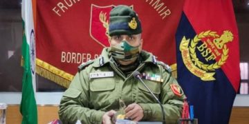 بی ایس ایف کے انسپکٹر جنرل کا دورہ گریز سیکٹر