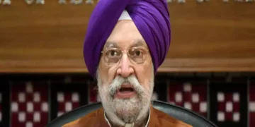 دیگر ممالک کے مقابلے ایندھن کی قیمتوں میں محض پانچ فیصد اضافہ ہوا: پوری