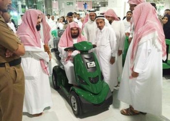 ماہ صیام کے دوران مسجد حرام میں برقی گاڑیوں سے ڈیڑھ لاکھ زائرین مستفید