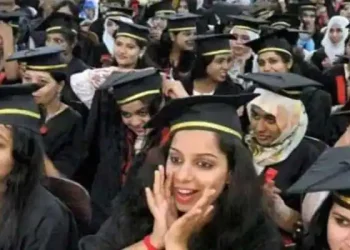 طلباء اعلیٰ تعلیم کے لیے پاکستان نہ جائیں: یو جی سی