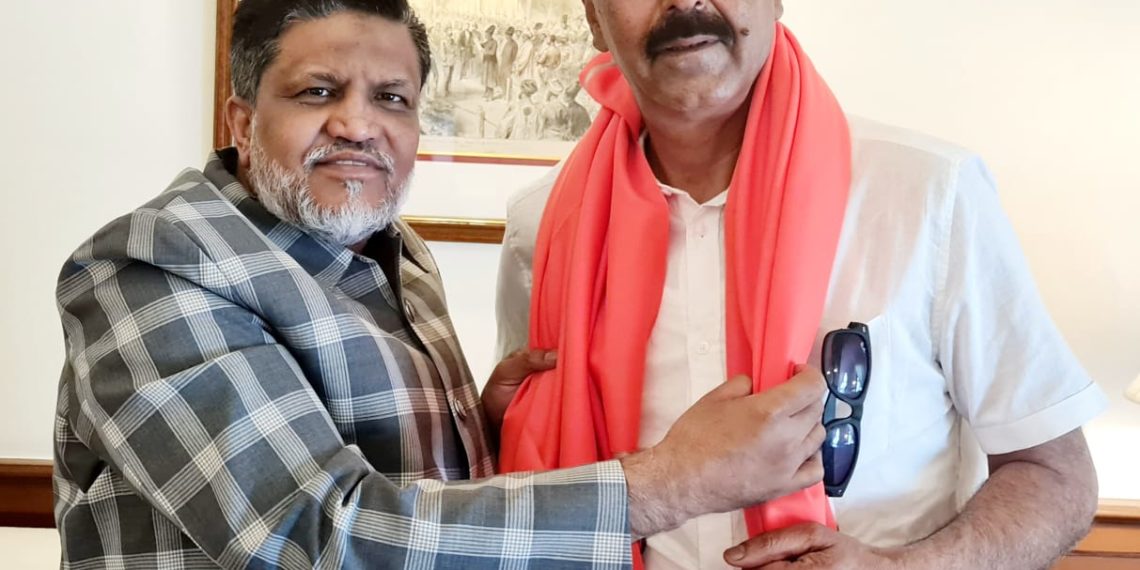 ایڈووکیٹ فاروق ریشی کی دہلی میں حاجی شکیل سیفی سے ملاقات