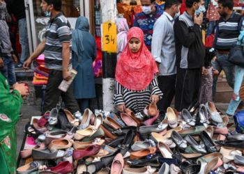 کشمیر:ماہ رمضان کے بیچ گراں بازاری اور بجلی کی نایابی سے لوگ پریشان