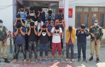 یاسین ملک کے گھر کے باہر ملک مخالف نعرہ بازی کرنے والے کلیدی ملزم سمیت ۱۹گرفتار