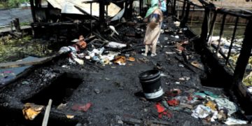 جھیل ڈل میں ہاؤس بوٹ میں آتشزدگی‘ کمسن بچی از جان