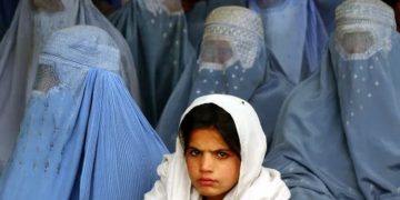 طالبان نے خواتین سے متعلق اپنے حالیہ فیصلے واپس نہ لیے تو ان پر دباؤ بڑھائیں گے: امریکہ