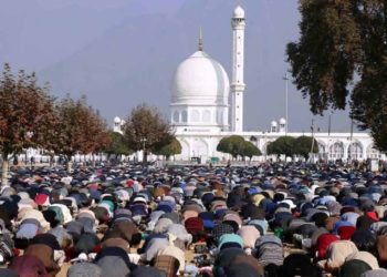 عید الفطر آج منائی جا رہی ہے