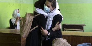 لڑکیوں کے سیکنڈری اسکول کھولنے سے متعلق اچھی خبر جلد سنائیں گے، طالبان