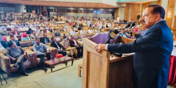 ’وزیر اعظم مودی نے جموں و کشمیر یو ٹی میں مجموعی ترقی کو اولین ترجیح دی ہے‘