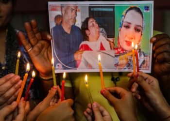 امبرین بٹ کے قاتل اونتی پورہ محاصرے میں پھنسے ہیں:آئی جی