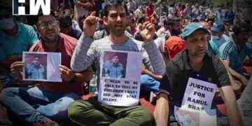 بارہمولہ اور گاندربل میں کشمیری پنڈت ملازمین کا احتجاج جاری
