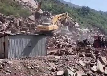 سرینگر،جموں شاہراہ چوتھے روز بھی بند‘بحالی کا کام جنگی بنیادوں پر جاری
