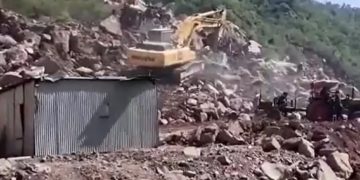 سرینگر،جموں شاہراہ چوتھے روز بھی بند‘بحالی کا کام جنگی بنیادوں پر جاری