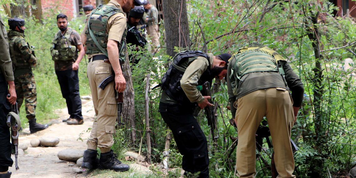 کولگام ٹارگیٹ کلنگ :حملہ آوروں کو تلاش کرنے کیلئے جنگجو مخالف آپریشن