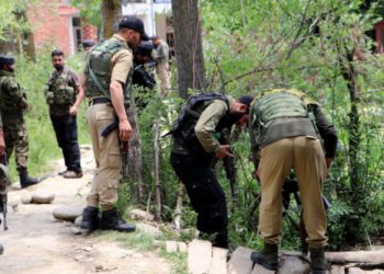 کولگام ٹارگیٹ کلنگ :حملہ آوروں کو تلاش کرنے کیلئے جنگجو مخالف آپریشن