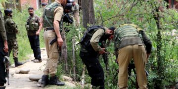 کولگام ٹارگیٹ کلنگ :حملہ آوروں کو تلاش کرنے کیلئے جنگجو مخالف آپریشن