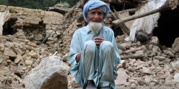 افغانستان میں زلزلے کے ملبے میں زندہ افراد کی تلاش روک دی گئی