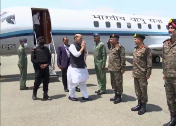 وزیر دفاع راجناتھ سنگھ سری نگر پہنچے