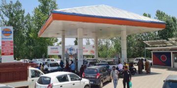 جموں و کشمیر میں پٹرولیم مصنوعات کی کوئی کمی نہیں ہے:تیل کمپنیاں