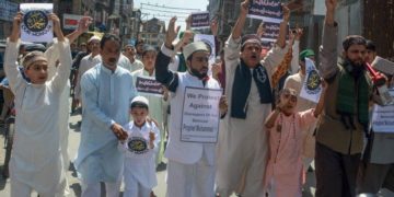 گستاخی کے خلاف جموں میں نماز جمعے کے بعد پُر امن احتجاج