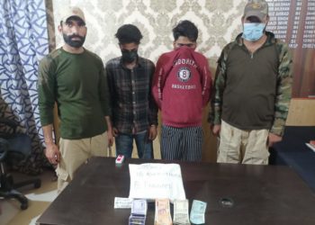 چاڈورہ گرینیڈ حملے میں ملوث دو ہائبرڈ جنگجو گرفتار