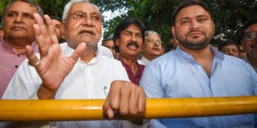 بی جے پی سے ناطہ توڑ کر نتیش کمار نے اپوزیشن سے ناطہ جوڑا
