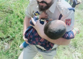 جموں وکشمیر: راجوری سڑک حادثے میں 2 کمسن بچوں سمیت7 زخمی