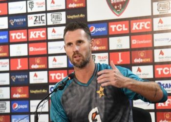 نسیم شاہ کو دیکھ کر اپنے کیریئر کا آغاز یاد آتا ہے، شان ٹیٹ