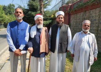 جموں کشمیر:متحد علما اہلسنت کا پانچ رکنی وفد منوج سنہا سے ملاقی