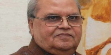 سجاد لون صرف 6 ایم ایل اے کے ساتھ جموں و کشمیر کا وزیر اعلی بننا چاہتے تھے: گورنر ملک