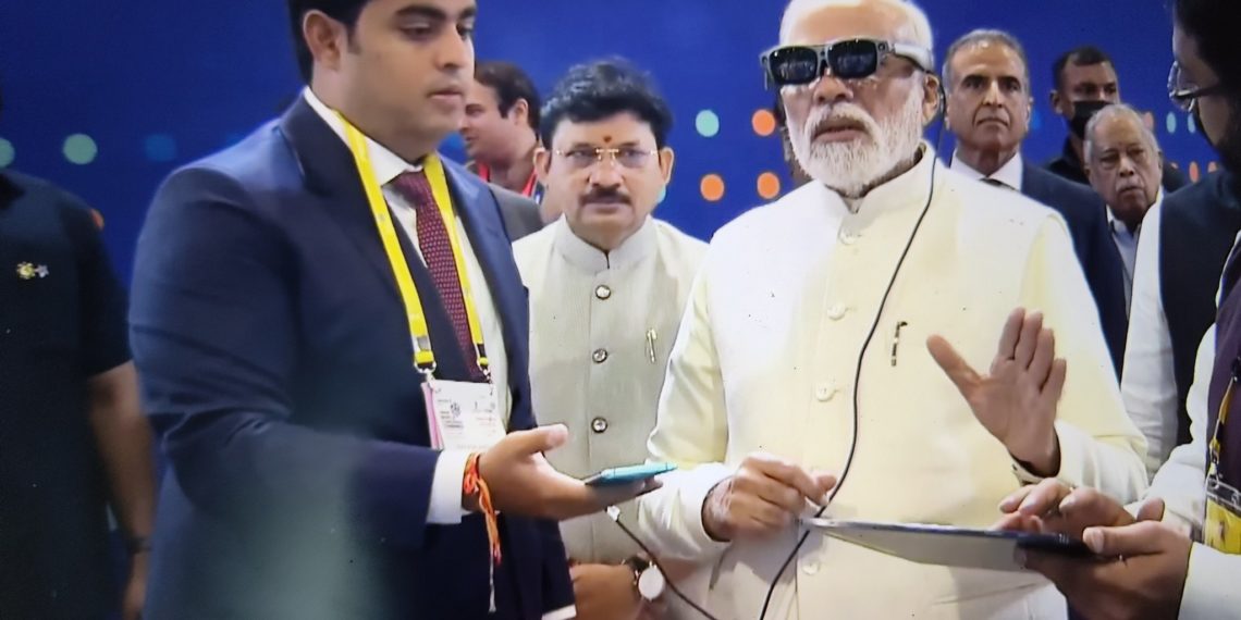 وزیر اعظم نے 5G خدمات کا آغاز کیا