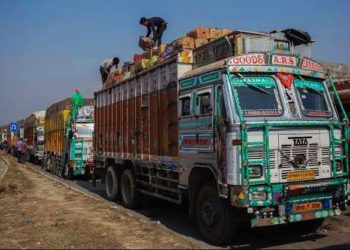 کشمیر سے۹ہزارمیوہ گاڑیاںجموںروانہ:سرکاری ذرائع