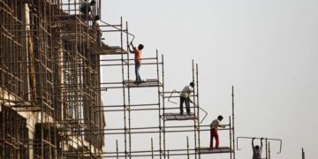 اگست میں بنیادی صنعتوں کی شرح نمو کم ہو کر 3.3 فیصد رہ گئی