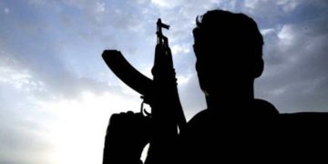 حزب کا’ لانچنگ کمانڈر‘شوکت احمد دہشت گرد قرار