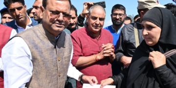 پنکج چودھری کا شوپیاں کا دورہ‘ترقیاتی کاموں کا جائزہ