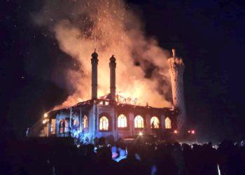 دراس کی مرکزی جامع مسجد کو آگ کی واردات میں نقصان