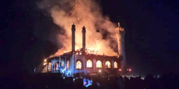 دراس کی مرکزی جامع مسجد کو آگ کی واردات میں نقصان