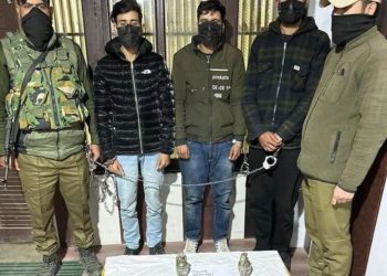 پولیس کا تین ہائبرڈ جنگجوؤں کی گرفتاری