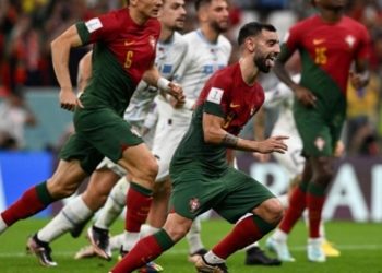 پرتگال نے ناک آؤٹ مرحلے میں جگہ بنالی