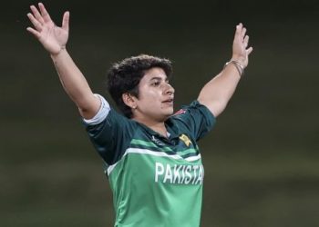 ڈار کی آل راؤنڈ کارکردگی، پاکستان نے سیریز 1-1 سے برابر کی