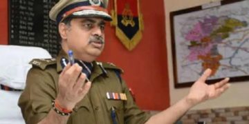 بی ایس ایف کے اے ڈی جی کی جموں و کشمیر میں ملک دشمن عناصر کے ناپاک عزائم کو ناکام بنانے کے لیے فوجیوں کی ستائش