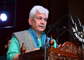’لوگوں کو بااختیار بنانا انتظامیہ کااولین فرض‘